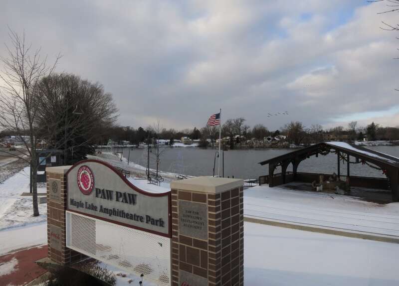 Maple Lake Amphitheater Park