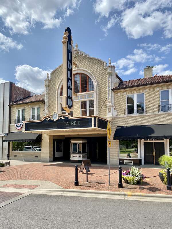 Built in 1928, this Mediterranean Revival-style theater served as a movie theater for half a century, closing in 1978.  The theater mostly sat vacant until 1992, when it was purchased by Dave Longaberger and The Longaberger Company and subsequently