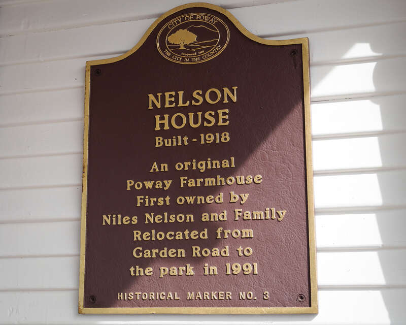 A plaque at the Niles Nelson House in Poway, California