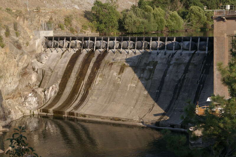 Nine Mile Dam spillway, showing the spillway gates installed in 2010.