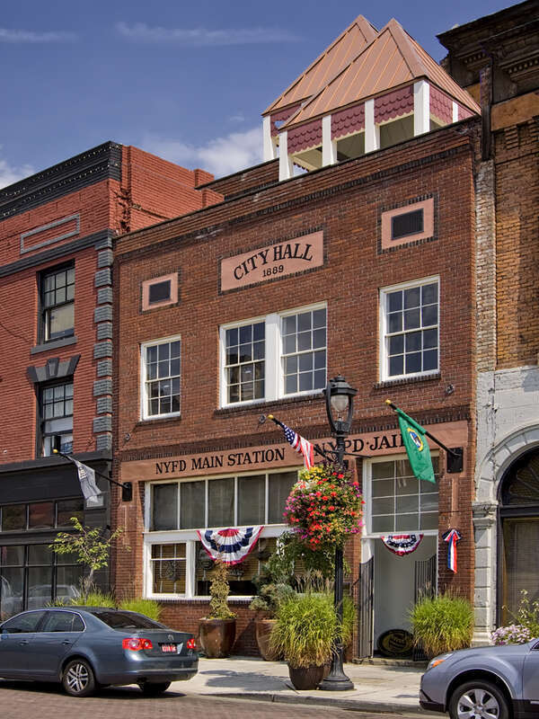 Old North Yakima Historic District, Roughly bounded by E. A St., S. First St., E. Yakima Ave., and the Northern Pacific RR tracks Yakima.
Switzer's Opera House
Yakima City Hall
Hotel Sydney