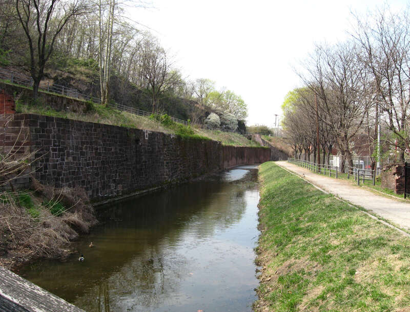 Middle Mill Race of en:Society for Useful Manufactures in en:Paterson, New Jersey looking north on a sunny afternoon of early spring
