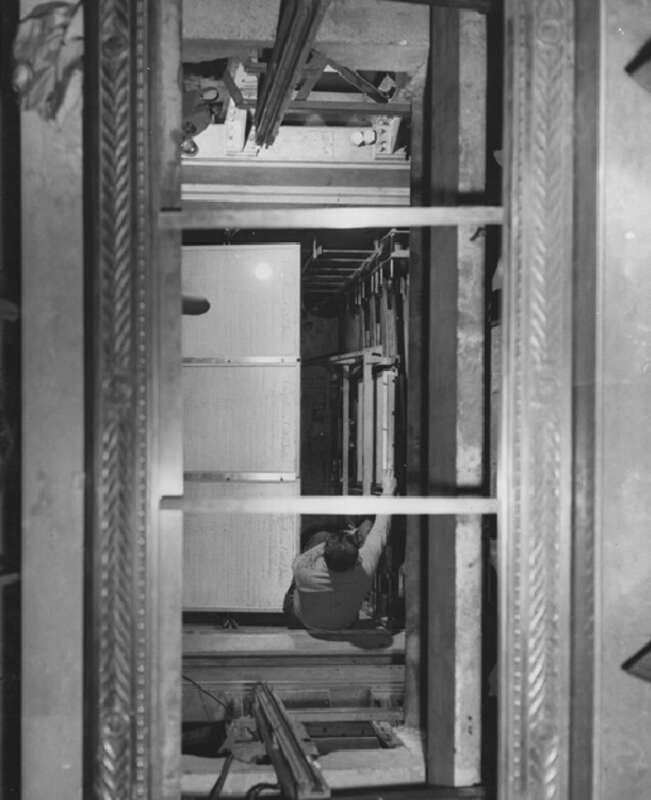 Creator(s): General Services Administration. National Archives and Records Service. Office of Educational Programs. Education Division. ?-4/1/1985
Series: Photograph File of National Archives Events and Personnel, 1935 - 1975
Record Group 64: