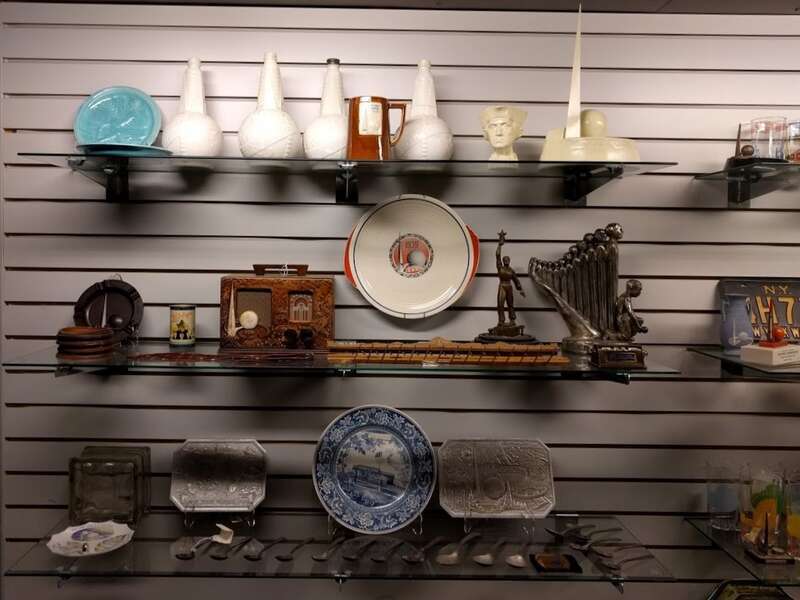 The Queens Museum building was the New York City Pavilion for the 1939 and 1964/1965 World's Fairs.
It is only fitting that the museum was have a display of items from the fairs.

These are items on permanent display from the 1939 World's Fair.