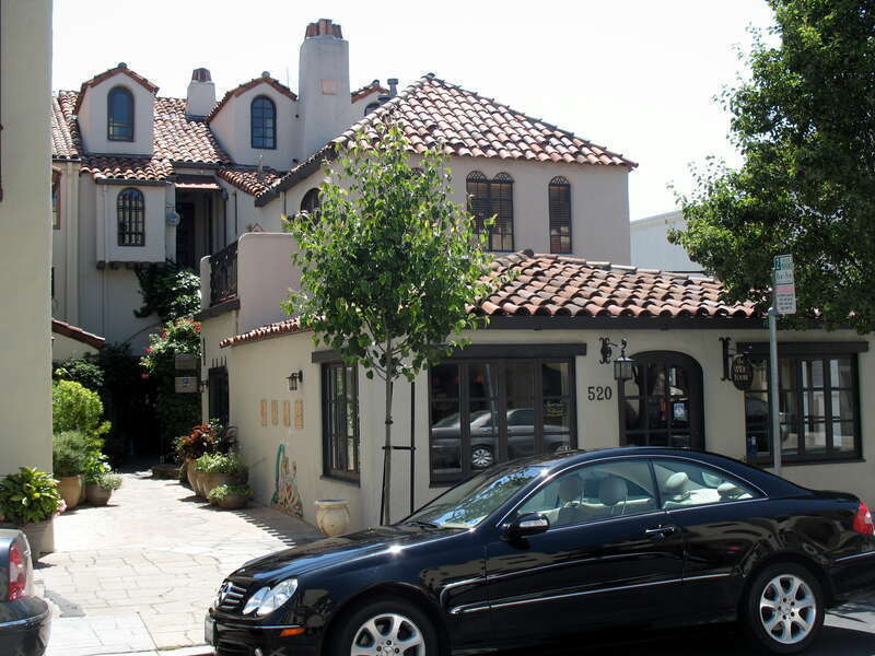 Ramona Street Commercial Building — at 520 Ramona Street in the Ramona Street Architectural District of  Palo Alto, California.

A 1925 Spanish Colonial Revival style complex around a central garden courtyard with a native oak tree.
w:National