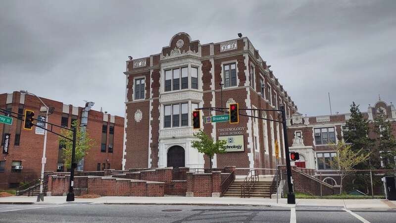 Looking east across Broadway (CR 667) at Technology High School, Newark, New Jersey, United States)