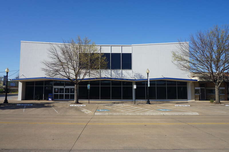 The Finance and Administration Annex on the campus of the University of Texas at Arlington in Arlington, Texas (United States).