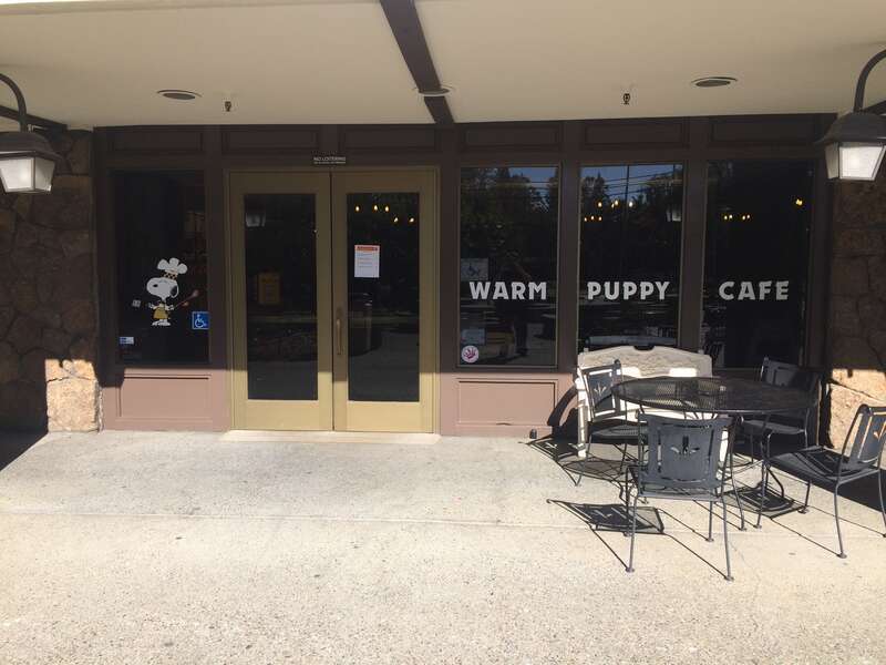 Warm Puppy Cafe at Snoopy's Home Ice
