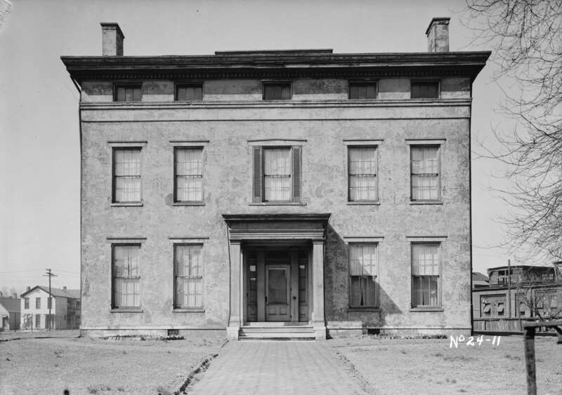 Front of the Willard Carpenter House, located at 405 Carpenter Street in Evansville, Indiana, United States.  Built in 1848, it is listed on the National Register of Historic Places.