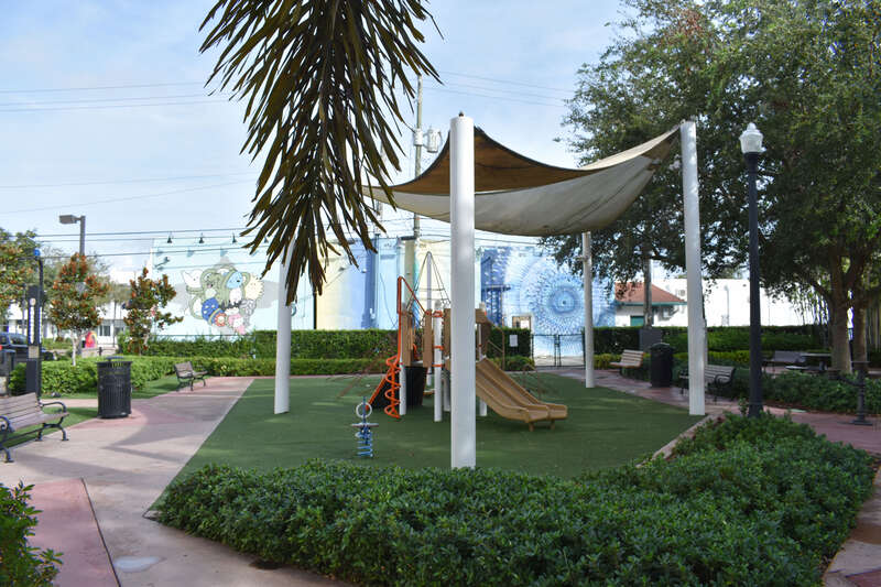 Anniversary Park is a contributing resource in the Hollywood Boulevard Historic Business District.