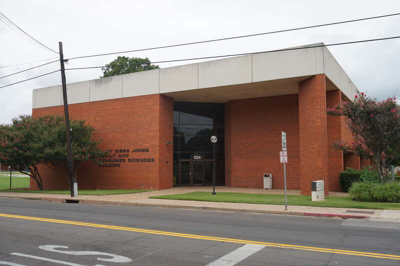 The Mary Gibbs Jones Family and Consumer Sciences Building on the campus of Baylor University in Waco, Texas (United States).
