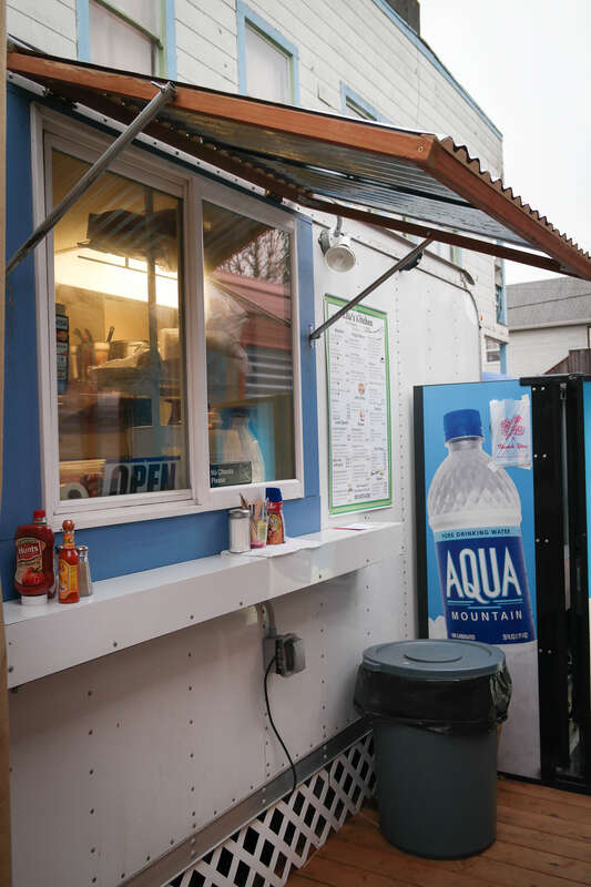 Ella's Kitchen food cart at Kultural Korner pod in Portland, Oregon