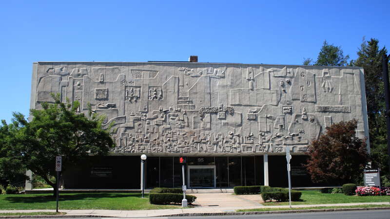 95 Woodland Street in Hartford, Connecticut, St. Francis Hospital and Medical Center


Camera location41° 46′ 25.24″ N, 72° 41′ 59.92″ W View this and other nearby images on: OpenStreetMap 41.773678;  -72.699977