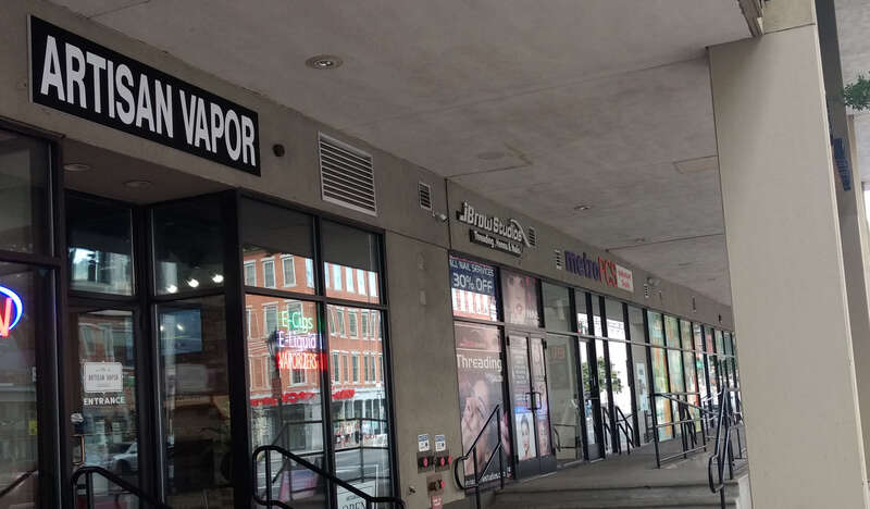 Artisan Vapor (78 Church St) fixed building camera