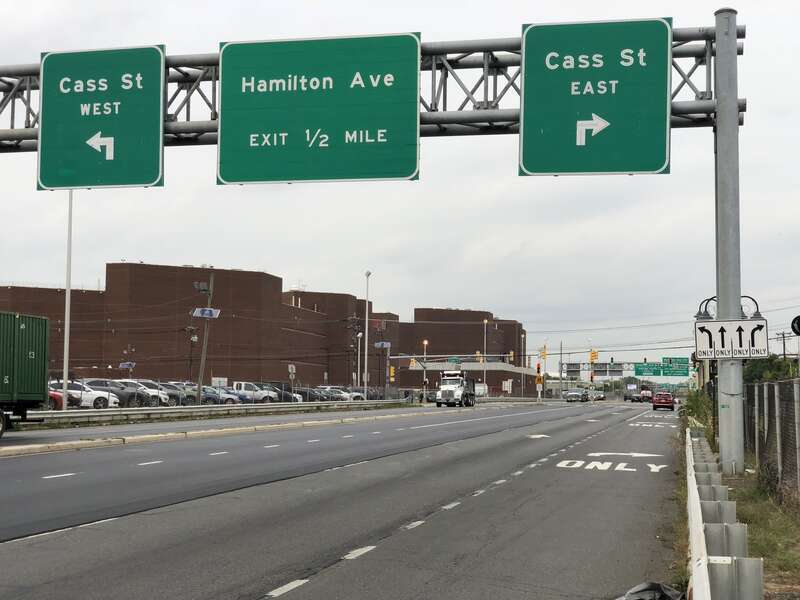 View north along New Jersey State Route 129 (Canal Boulevard) at Cass Street in Trenton, Mercer County, New Jersey