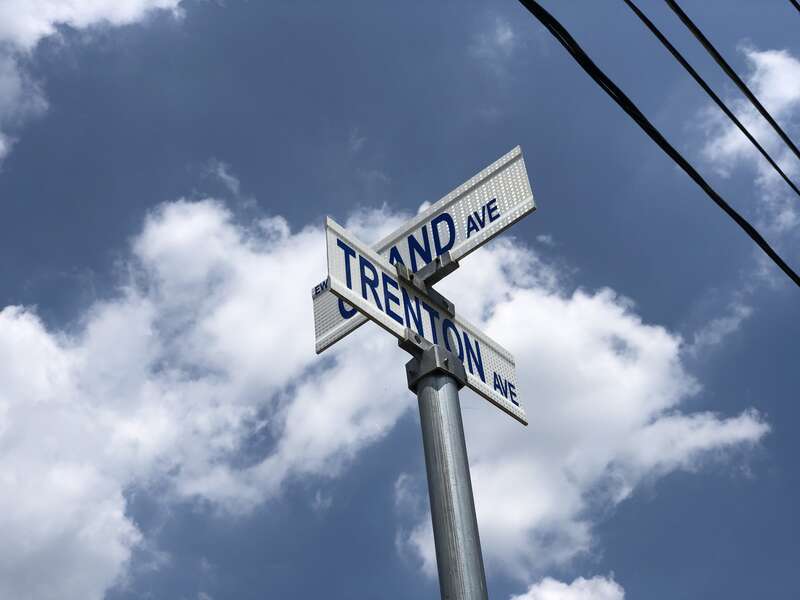 Sign at the intersection of Mercer County Route 579 (Grand Avenue) and Trenton Avenue in Ewing Township, Mercer County, New Jersey
