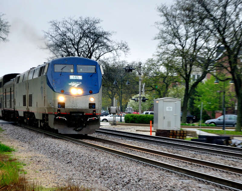 AMTK 145 Leads Empire Builder No. 8