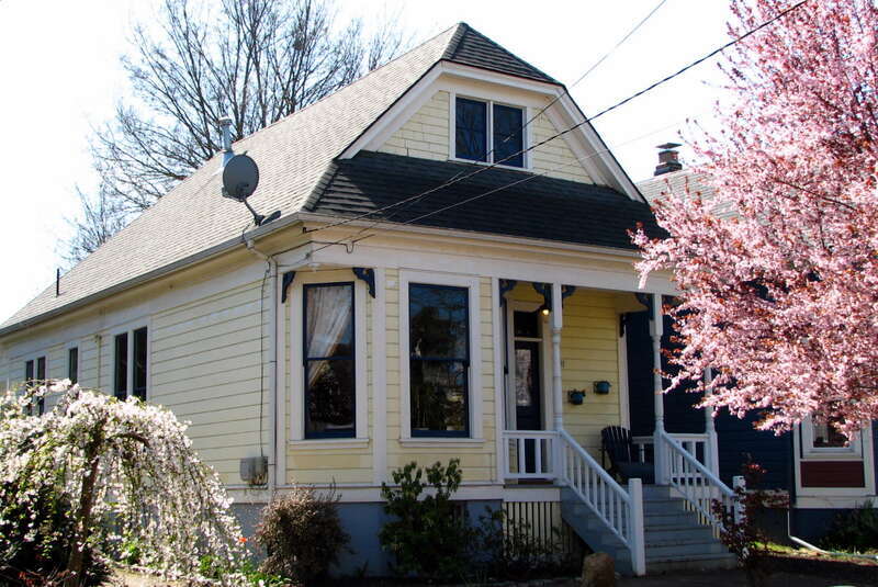 The historic Frederick Armbruster Cottage (built 1898), located at 502 Northeast Tillamook Street in Portland, Oregon, United States, is listed on the US National Register of Historic Places.





This is an image of a place or building that is
