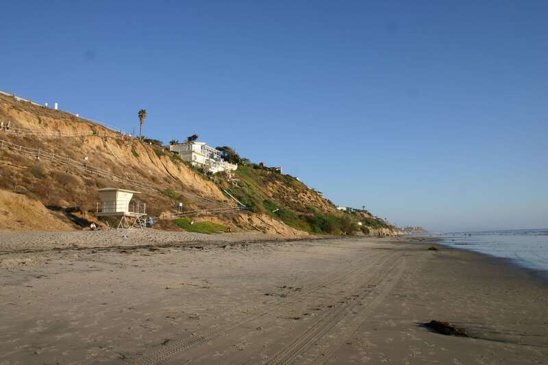 View to the south along Beacons Beach, Encinitas, California, also known as Leucadia State Beach