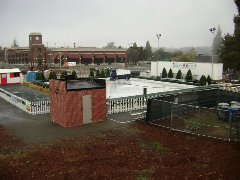 Folsom, ice rink