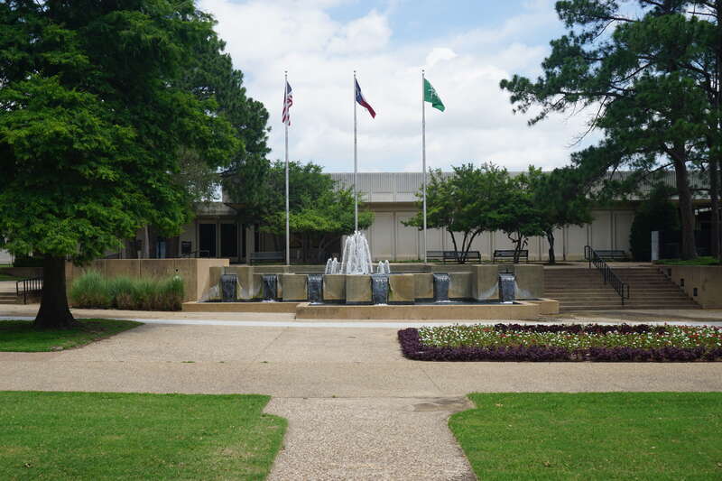 Grand Prairie City Hall in Grand Prairie, Texas (United States).