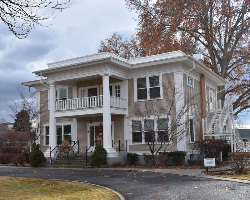 The Henry W. and Ida Frost Dorman House (1910) in Caldwell, Idaho, is listed on the National Register of Historic Places.