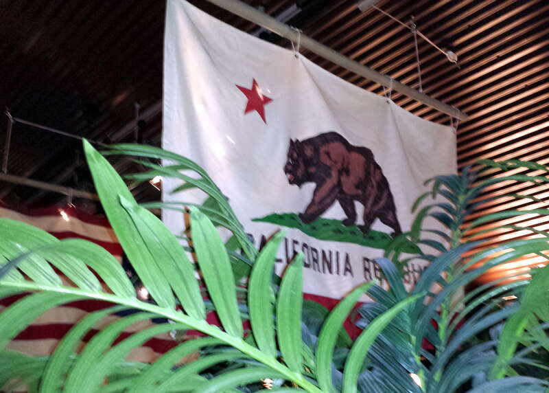 Hollister - Maplewood Mall - Maplewood, MN