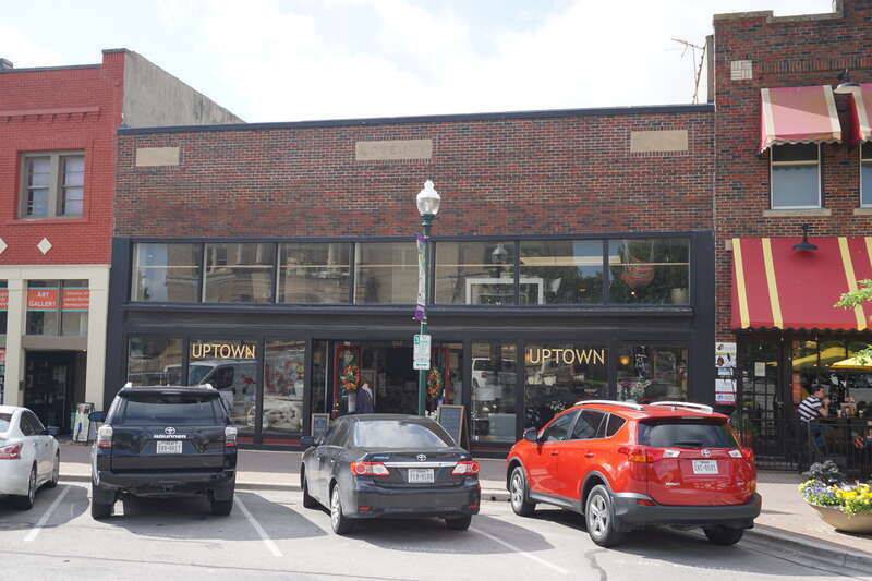 The Lovejoy Building, currently Uptown, in McKinney, Texas (United States).