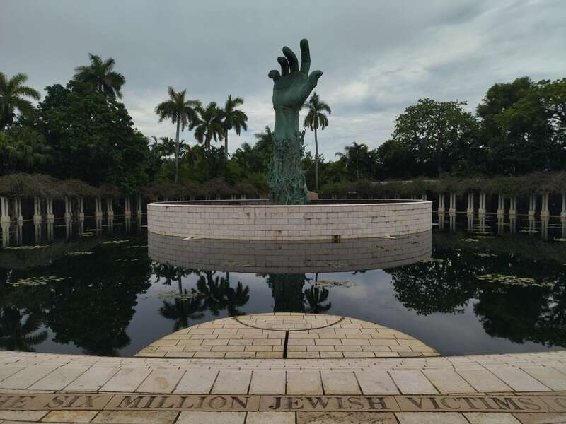 Memoriale dell'olocausto di Miami Beach (sculpture)