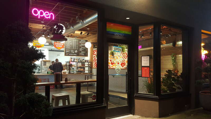 Pizza Thief, Portland, Oregon, 2022