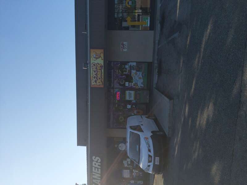 Psycho Donuts entrance