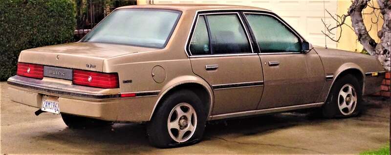 Buick Skyhawk (J-body)