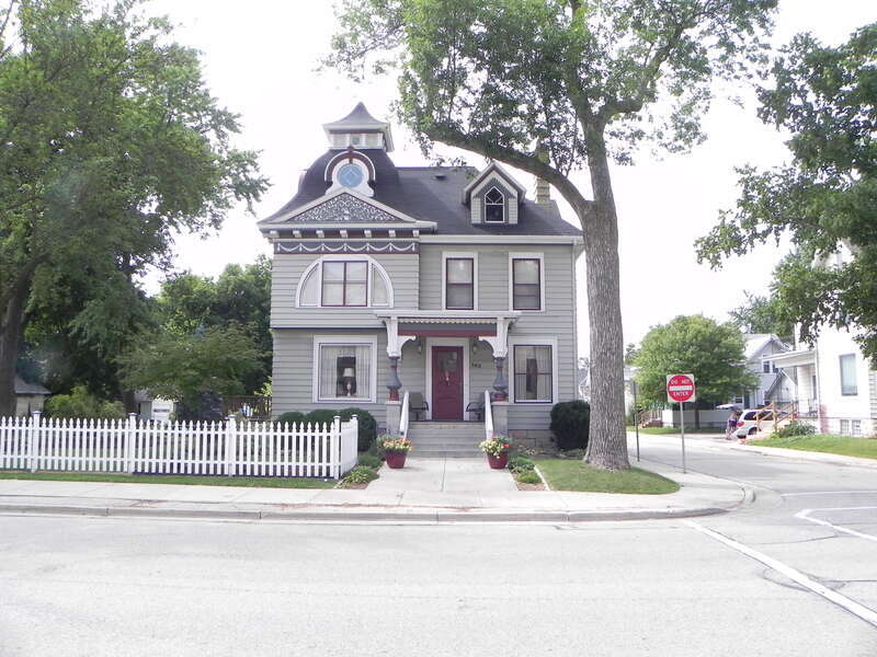 William G. Mann House, 346 Maple Ave. Waukesha