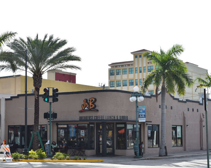 The building (1923) at 1946-1948 Hollywood Boulevard is a contributing resource in the Hollywood Boulevard Historic Business District.