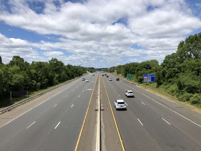 View west along New Jersey State Route 446 (Atlantic City Expressway) from the overpass for Linden Avenue in Pleasantville, Atlantic County, New Jersey