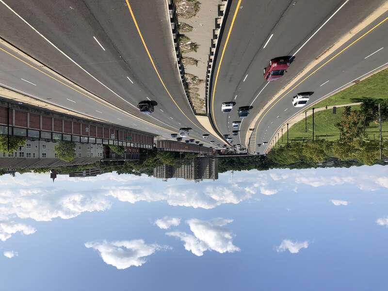 View south along New Jersey State Route 18 (Elmer Boyd Memorial Parkway) from the overpass for New Street in New Brunswick, Middlesex County, New Jersey