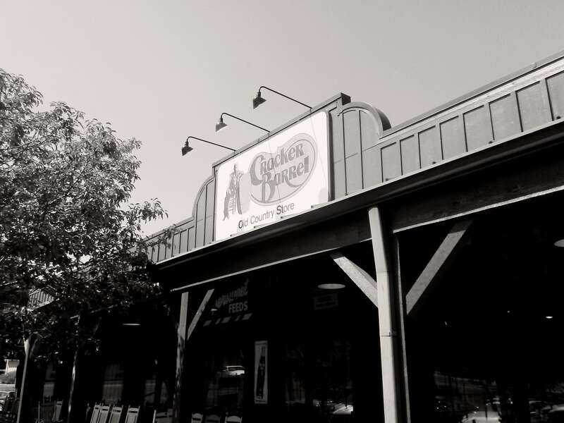 Cracker Barrel (Cleveland, Tennessee)