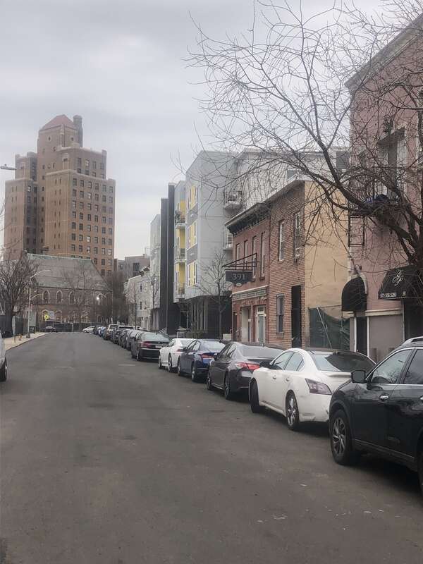 Halsey Street Newark at West Kinney looking south