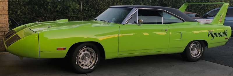 Plymouth Road Runner Super Bird
