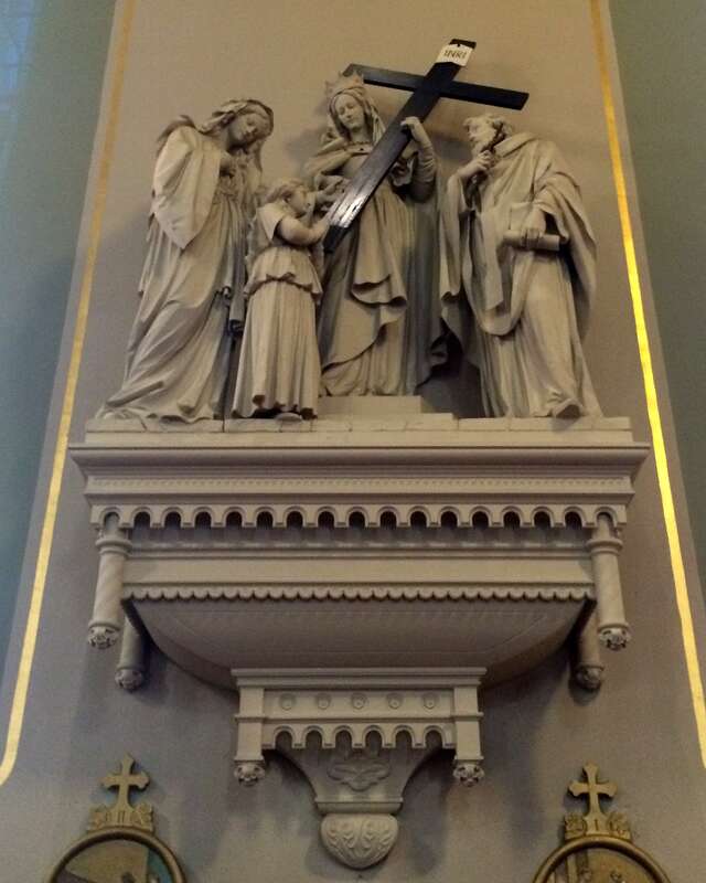 Saint Joseph Church (Hamilton, Ohio) - Saint Helen presents the True Cross