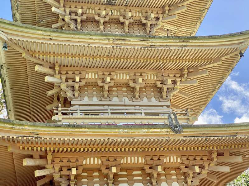 Founded in 1958 as Nu’uanu Gardens Funerary Home, Kyoto Gardens of Honolulu Memorial Park achieved its present name thanks to a donation from the city of Kyoto, Japan in 1966.  The gardens feature multiple family gravesites clustered in a very tight