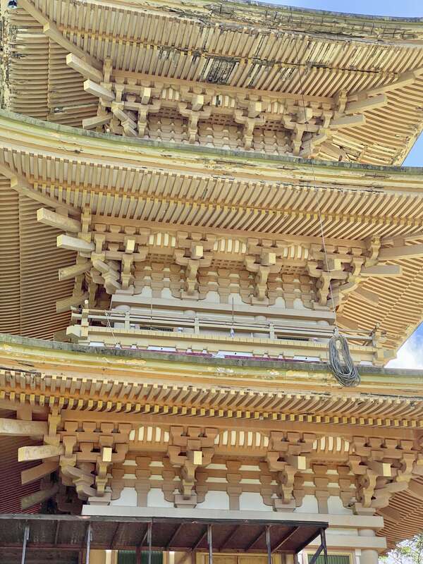 Founded in 1958 as Nu’uanu Gardens Funerary Home, Kyoto Gardens of Honolulu Memorial Park achieved its present name thanks to a donation from the city of Kyoto, Japan in 1966.  The gardens feature multiple family gravesites clustered in a very tight