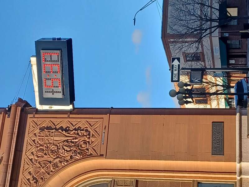 Thatcher Building digital clock, Pueblo, CO