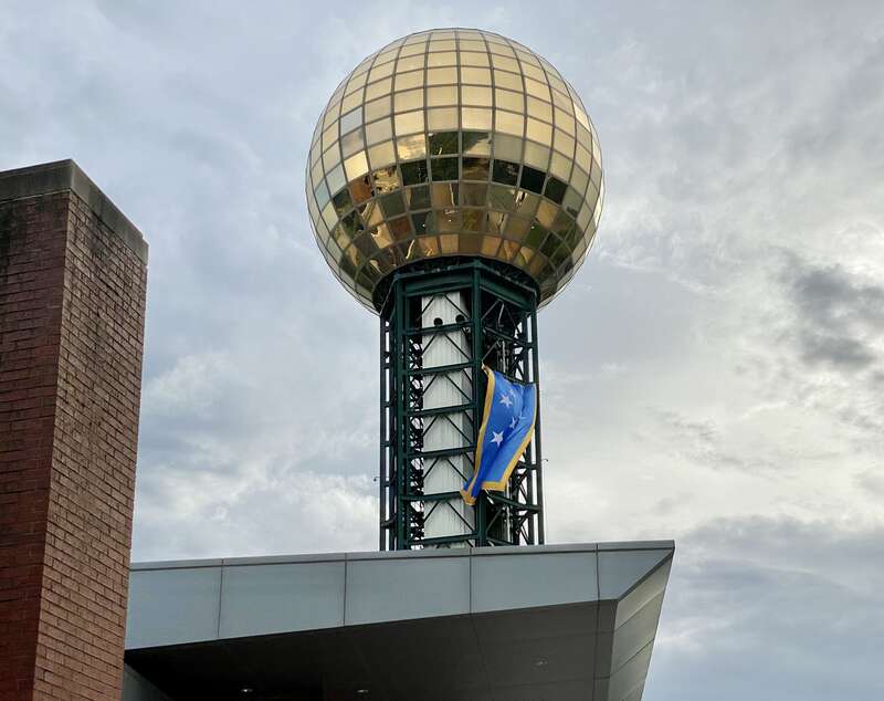 Erected in 1982 for the Knoxville International Energy Exposition, this modern observation tower was designed by Community Tectonics under lead architect Hubert Bebb, and structural engineering firm Stanley D. Lindsey and Associates, Ltd.  The tower