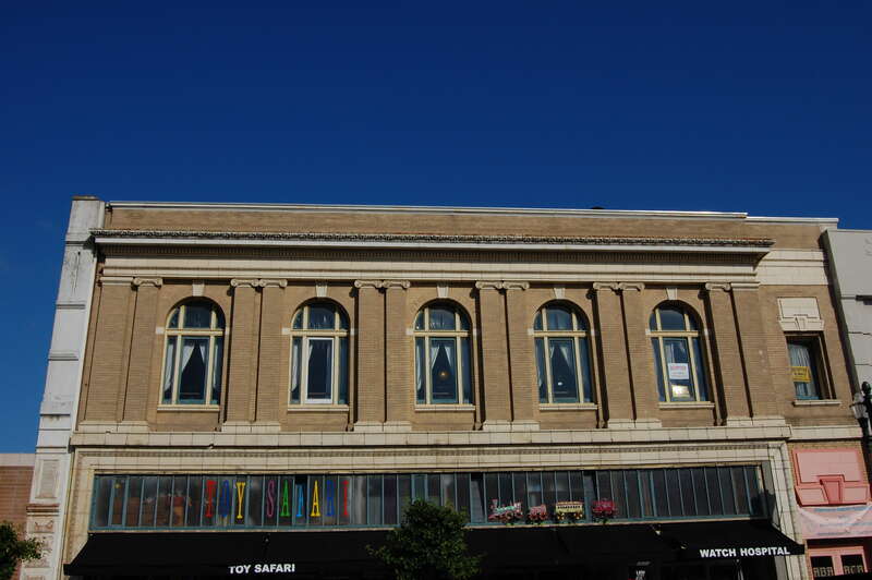 1406 Park Street. Alameda, California, USA