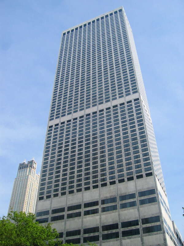 Water Tower Place, Chicago, Illinois. Photographed 27 May, 2006.

© Jeremy Atherton, 2006.