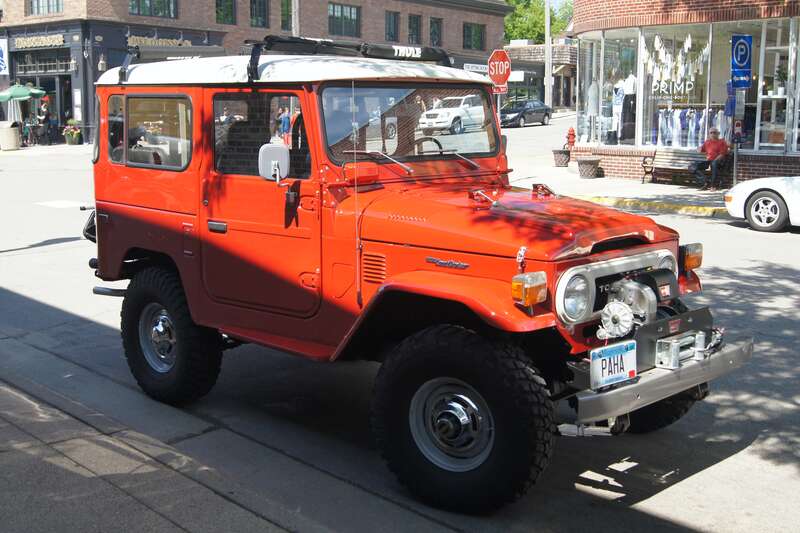 Spotted some great interesting cars before getting into the 10,000 Lakes Concours d-Elegance.

           &amp;lt;a href="https://www.flickr.com/photos/greggjerdingen/collections/72157631550277505/"&amp;gt;Click here for more car pictures at my Flickr