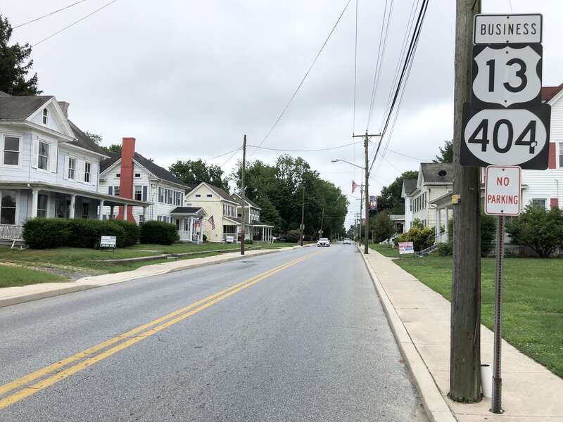 View south along U.S. Route 13 Business and east along Delaware State Route 404 Business (Main Street) at Market Street in Bridgeville, Sussex County, Delaware