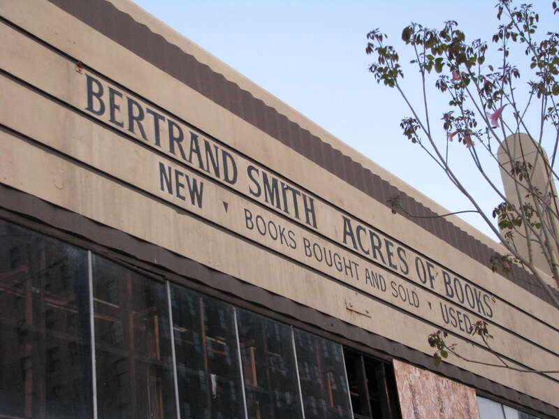 Acres of Books in Long Beach,  Califiornia.  LB Blvd view.