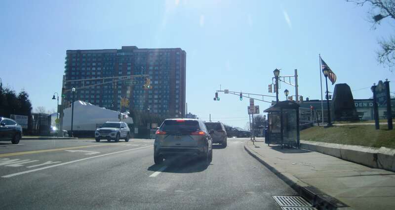 Photo of southbound County Route 505 (River Road) approaching New Jersey Route 5 in Edgewater, New Jersey. Photo taken looking south-southwest along CR 505.